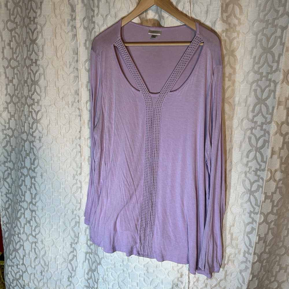 Avenue Top Size 22/24 Light Purple Stretch Long Sleeve Bead Detail